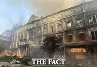  캄보디아, 호텔 카지노서 대형 화재… 최소 19명 사망 [TF사진관]
