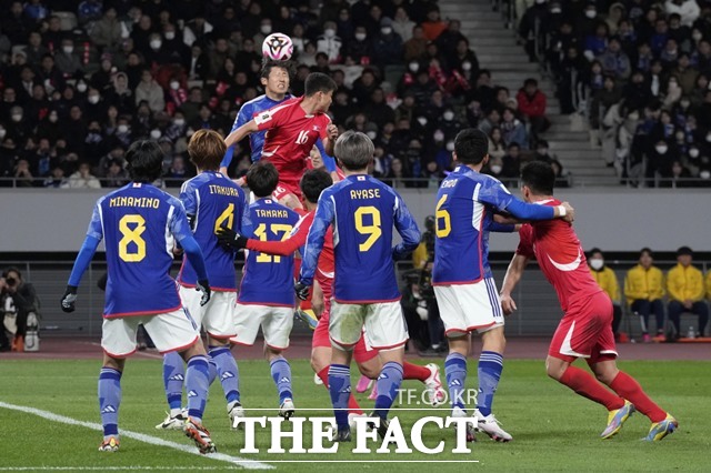 일본은 21일 도쿄국립경기장에서 벌어진 북한과 B조 3차전에서 전반 2분 다나카 아오의 선제 결승골에 힘입어 1-0으로 승리했다./도쿄=AP.뉴시스