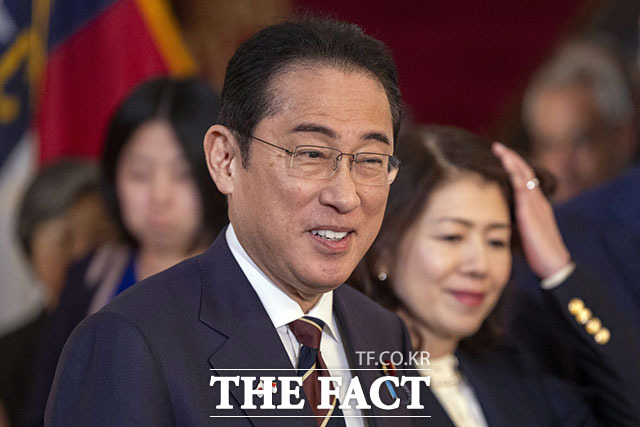 미국을 국빈 방문 중인 기시다 후미오 일본 총리가 한국 총선 관련 질문에 한국은 중요한 파트너라며 계속 협력하겠다는 입장을 밝혔다. /롤리(노스캐롤라이나)=AP.뉴시스