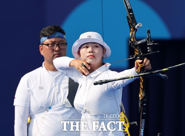 3관왕에 등극한 양궁의 김우진(청주시청)과 임시현(한국체대)이 2024 파리 올림픽 한국 선수단 최우수선수(MVP)에 선정됐다. /파리=뉴시스