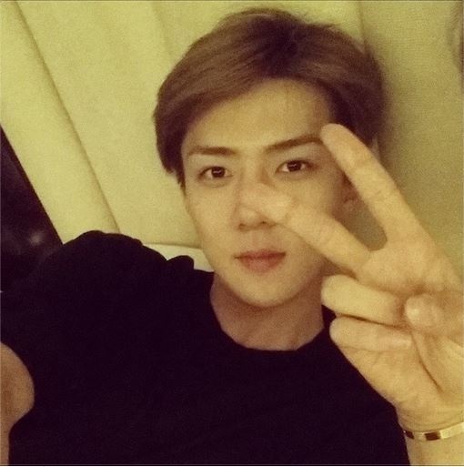 엑소 멤버 세훈의 셀카 / 세훈 인스타그램