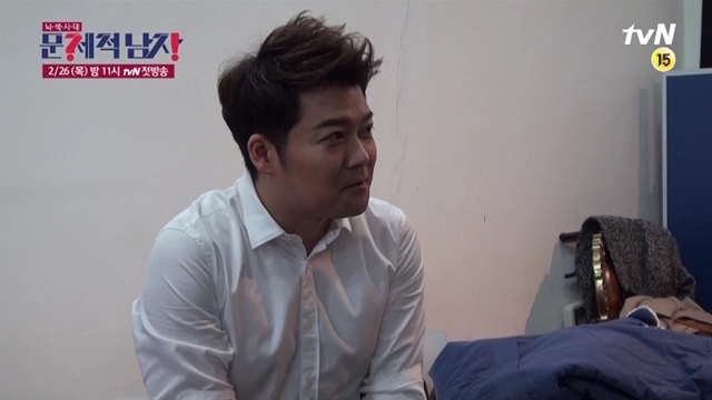 전현무, 수호와 인연. 방송인 전현무(사진)가 EXO 902014 출연 인연으로 수호를 뇌섹시대-문제적 남자에 초대했다. / CJ E&M 제공