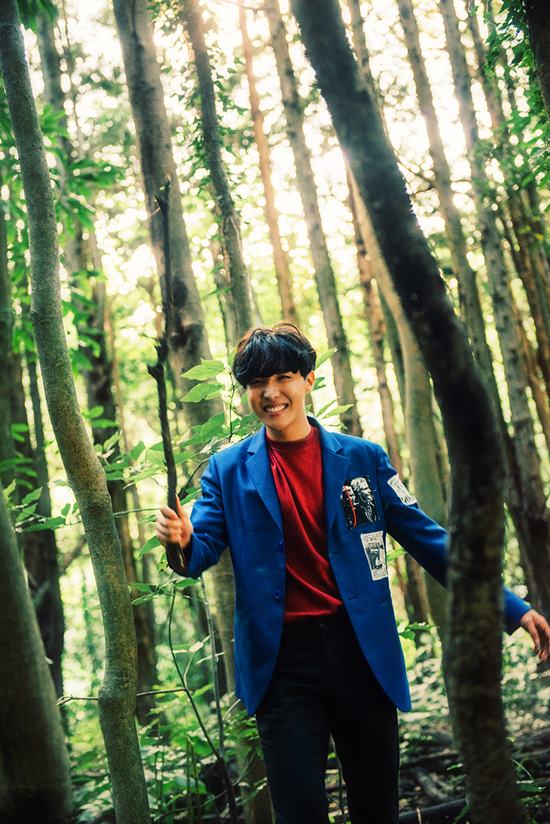 방탄소년단 멤버 제이홉의 콘셉트 사진. 방탄소년단의 화양연화 pt.2는 오는 29일 밤 12시에 베일을 벗는다. /빅히트엔터테인먼트 제공