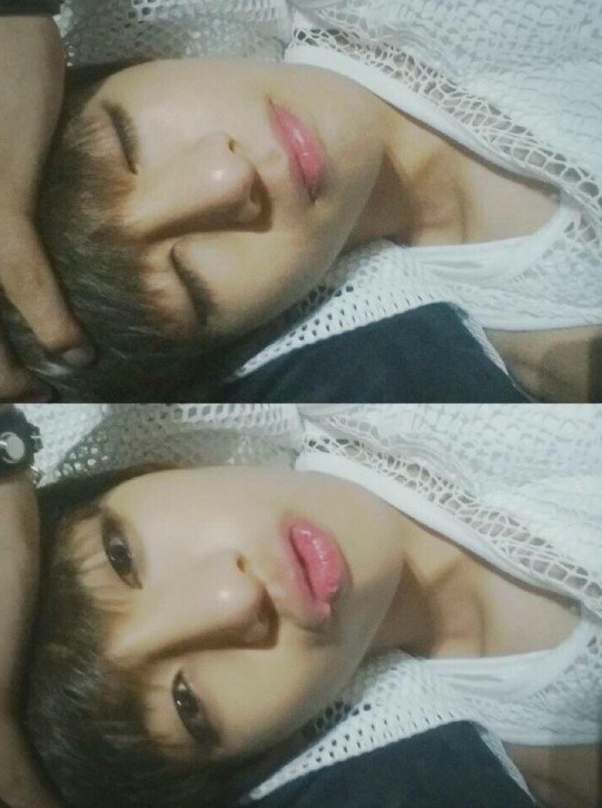 잠들기 전 영상통화. 여심을 설레게 한다. /방탄소년단 공식 SNS