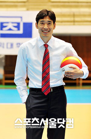 ▲ 신진식(37) 홍익대학교 배구부 감독/ 사진 - 문병희 기자