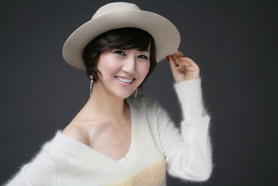 ▲장윤정의 누드 합성사진 사건 수사가 시작됐다./ 인우기획 제공