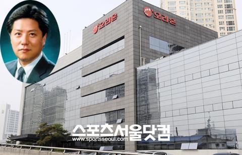 



회삿돈 횡령혐의로 집행유예를 선고받은 담철곤 오리온그룹 회장이 계열사인 스포츠토토 사장 해임으로 다시 한번 비자금 논란에 휩싸였다.