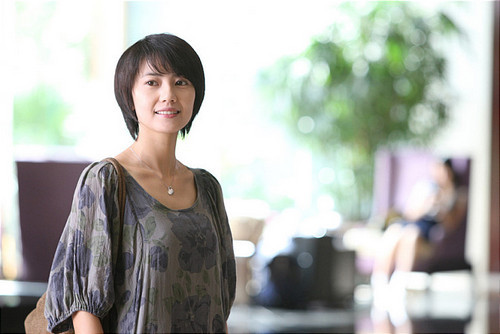 5살 연하의 배우 자오여우팅과 열애 중인 가오위안위안./영화 '호우시절' 스틸컷