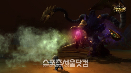 던전스트라이커 공개 서비스가 15일 시작된다.
