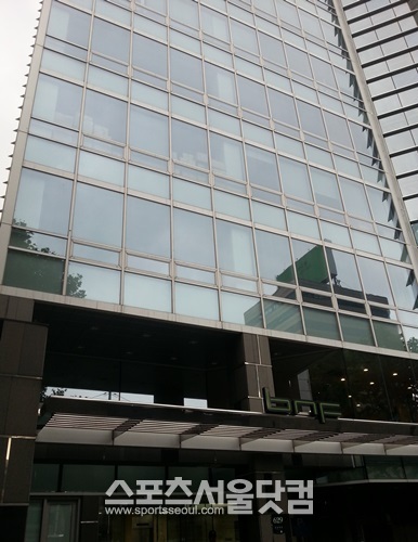 서울 서초구 잠원동에 있는 비엔에프통상과 유니엘은 장재영 씨가 대주주로 있다.