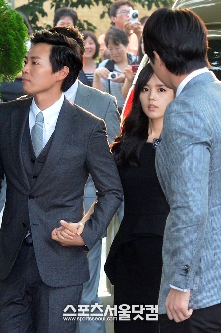 한가인 눈인사 사진이 화제가 되고 있다./사진=남윤호 기자