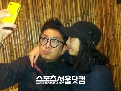 뒤늦게 이혼사실이 알려진 LJ와 이선정의 이혼사유는 성격차이인것으로 알려졌다./LJ 카카오톡