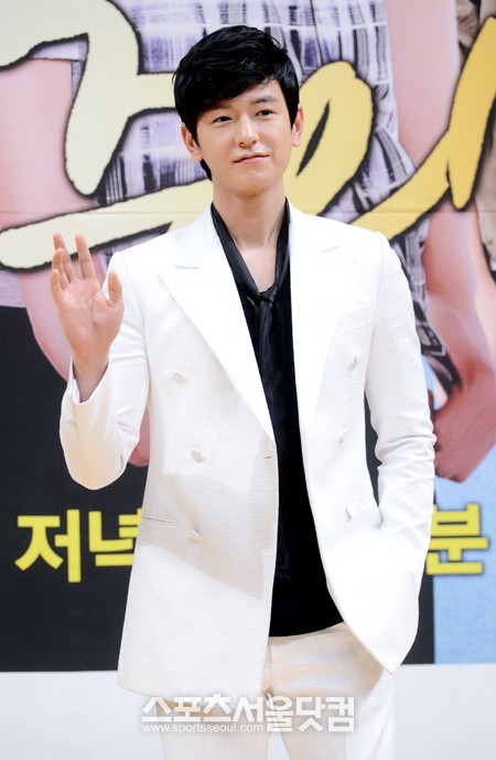 배우 임주환이 SBS '못난이 주의보' 촬영 중 코뼈 부상으로 치료를 받았지만 이내 현장에 복귀했다. /노시훈 기자