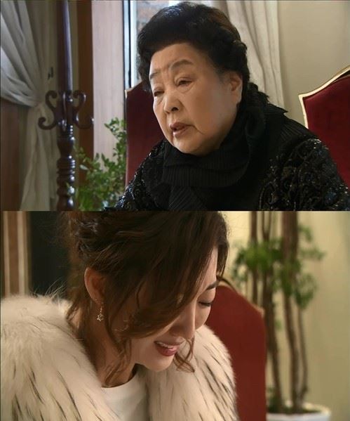 강부자(위)가 장희진에게 현실적인 충고를 하는 장면은 진한 여운을 남겼다. / SBS '세 번 결혼하는 여자' 방송 캡처