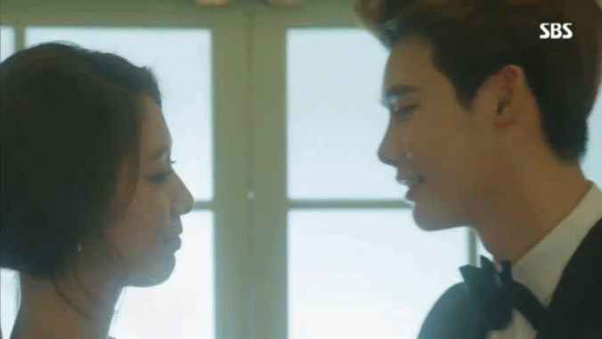 '이게 마지막이라니…' '피노키오'의 엔딩 역시 이종석 박신혜의 키스신이 장식했습니다.  / SBS '피노키오' 캡처