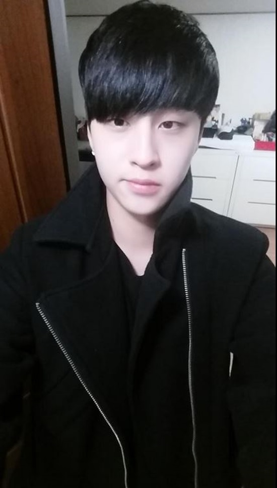 미스터미스터 류, 소속사 대표 폭행 혐의로 고소 