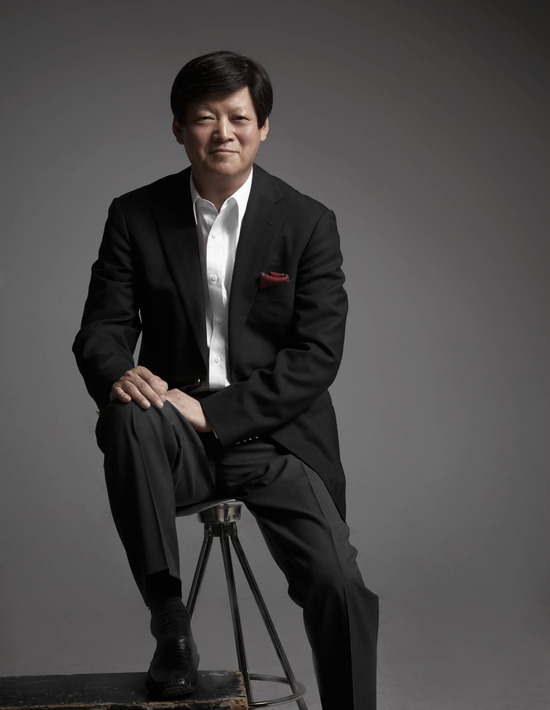 패션잡화 브랜드 '루이까또즈'의 전용준 태진인터내셔날 대표가 5일 기자간담회를 열어 증시 상장 계획을 공식적으로 밝혔다./태진인터내셔날 제공