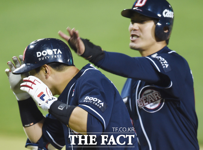 에라~ 한 대 더 맞아라~ 퍽퍽!!