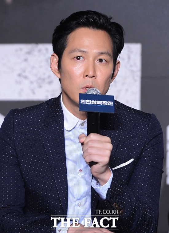 이정재, '뉴스라인' 출연. 이정재는 뉴스에서 영화 관련 에피소드를 풀 예정이다. /이덕인 기자