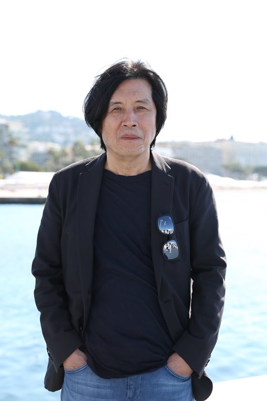 영화 '버닝' 이창동 감독. 이창동 감독은 25일 서울 종로구 팔판길 한 카페에서 더팩트와 인터뷰를 했다. /CGV아트하우스 제공