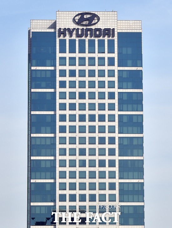 25일 현대차가 무역갈등 고조와 주요 해외시장의 경기불황으로 불확실성이 계속될 것이라는 부정적 전망에 52주 신저가를 경신했다. /더팩트 DB