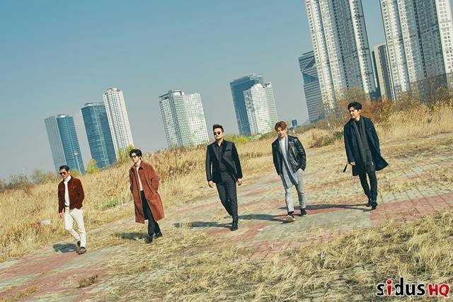 그룹 'god'가 20주년 스페셜 앨범을 발표하고 오랜 팬들을 만난다./sidusHQ 제공