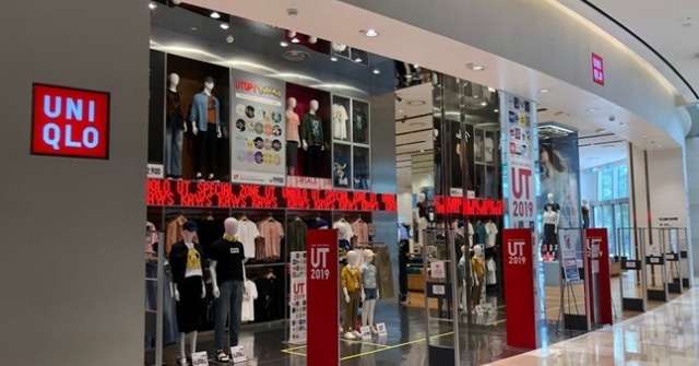 유니클로 일본 본사인 패스트리테일링 측이 한국 유니클로 운영사 FRL코리아로부터 8년간 수천억 원에 이르는 배당금과 로열티를 챙긴 것으로 확인됐다. 사진은 유니클로 잠실 롯데타워점. 불매운동 이후 손님이 뚝 끊긴 모습이다. /잠실=신지훈 기자