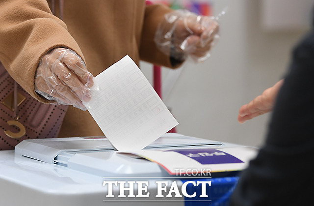 4일 중앙선거관리위원회에 따르면 4·7 서울시장 재보궐선거 사전투표에서 가장 높은 투표율을 기록한 지역은 종로구다. /이새롬 기자