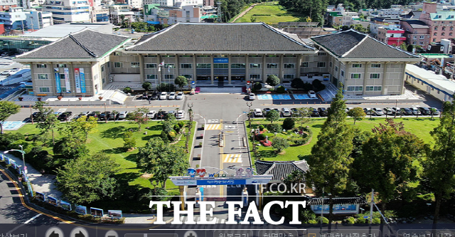 여수시에 ‘분해성 고분자소재 상용화 기반구축 센터가 삼동지구에 들어서게 됨에 따라 폐플라스틱에 따른 환경문제 해결과 고부가가치 신산업 육성이 기대된다./ 더팩트 DB