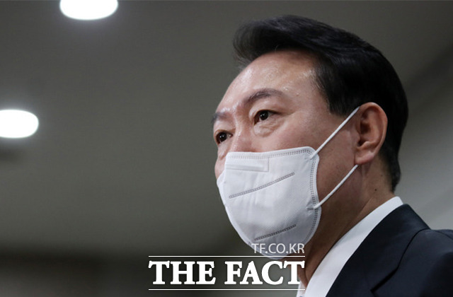 윤석열 대통령은 17일 취임 100일 기자회견에서 