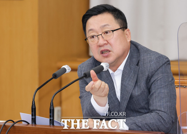 이장우 대전시장이 지난 8일 주간 업무회의를 주재하고 있다. / 대전시 제공