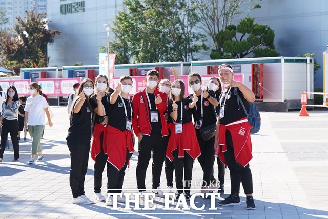 흥타령춤축제 2022 국제춤대회에 참가한 튀르키예 대표단 모습. / 천안시 제공