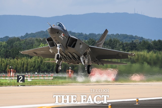 2022사천에어쇼에서 일반인에게 처음로 공개된 한국형 전투기 KF-21의 이륙모습/KAI제공