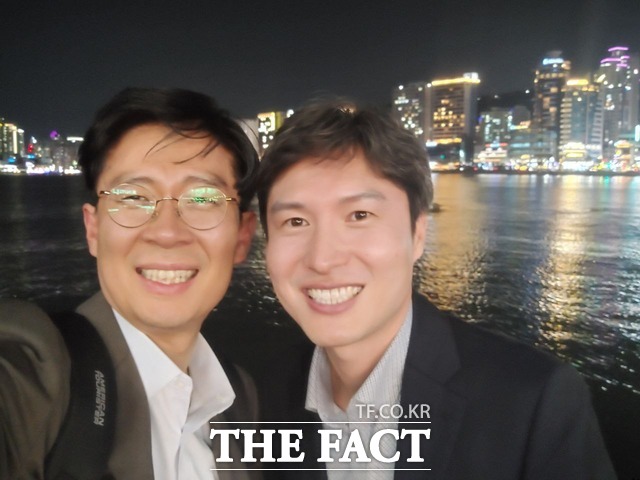 조정훈 시대전환 대표가 28일 김해영 전 더불어민주당 의원과의 만남을 공개했다. /조정훈 의원 페이스북 갈무리