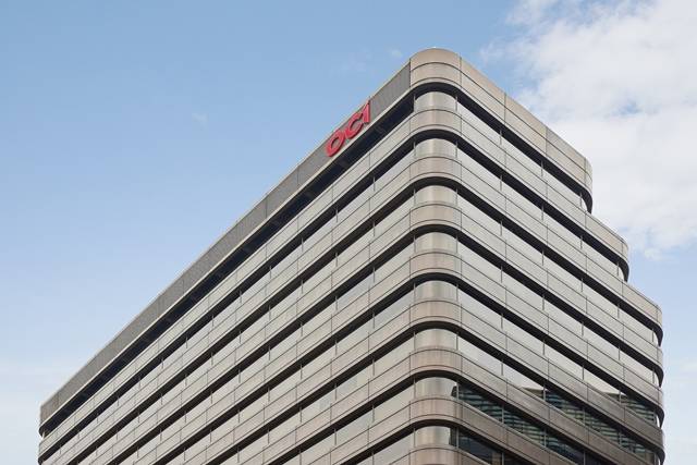 OCI가 세계적인 지속가능성 평가지수인 '다우존스 지속가능경영지수 코리아'에 14년 연속 편입됐다. /OCI 제공