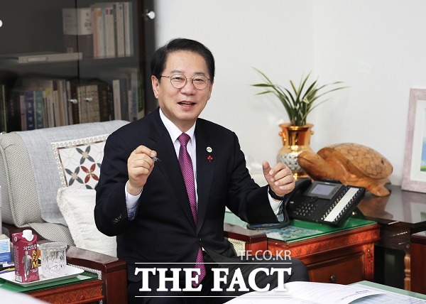 송인헌 괴산군수. /괴산군 제공.