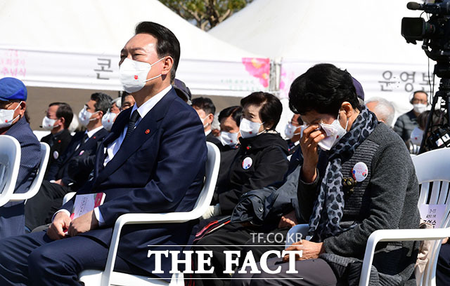 윤석열 대통령은 3일 제75주년 제주 4.3 희생자 추념식 추념사에서 