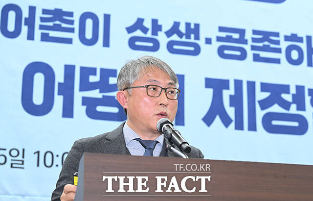 서성호 전 한국수산자원공단 기술개발실장이 25일 오전 서울 여의도 국회에서 열린 에너지전환시대 해상풍력특별법 정책토론회에 참석해 주제발표를 하고 있다. /국회=박헌우 기자