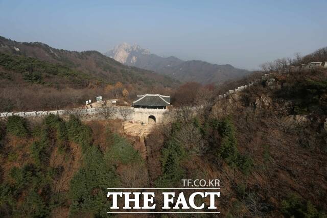 ‘세계유산 예비평가’에서 긍정적인 결과를 받은 ‘한양의 수도성곽’(Capital Fortifications of Hanyang) 중 북한산성의 모습./고양시