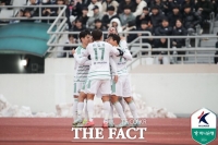  [승강PO] '전진우 헤더 결승골' 전북 현대, 서울 이랜드 2-1 제압