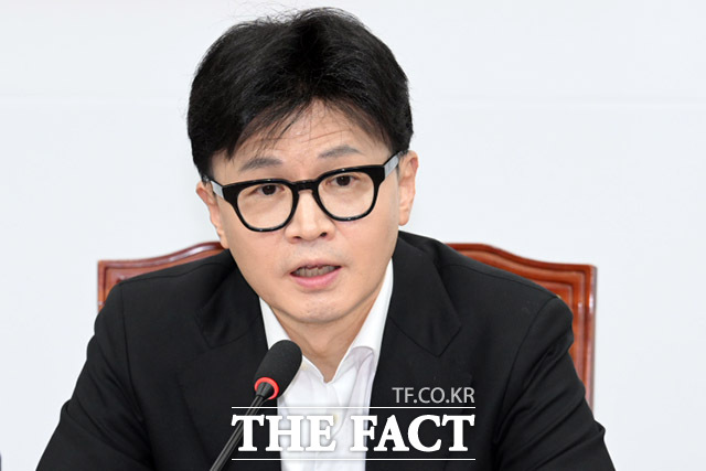 한동훈 대표는 6일 국회에서 열린 최고위원회의에서 비상계엄을 선포·해제한 윤석열 대통령의 조속한 직무집행정지가 필요하다고 주장했다. /국회=박헌우 기자