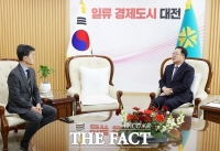  이장우 대전시장, 환경부 장관과 하천 정비 관련 환담