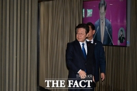  본회의장 향하는 이재명 [포토]