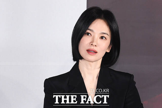 유니아 수녀 역을 맡은 송혜교는 검은 수녀들로 또 다른 저의 모습을 볼 수 있지 않을까라는 기대감이 있었다고 작품을 택한 이유를 설명했다. /서예원 기자