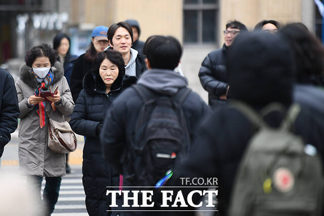 17일 아침 최저기온은 영하 9~3도, 낮 최고기온은 1~10도의 분포를 보이겠다. /장윤석 기자