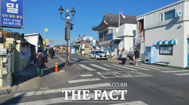 비상계엄 후폭풍으로 썰렁해진 황리단길 거리./ 박진홍 기자