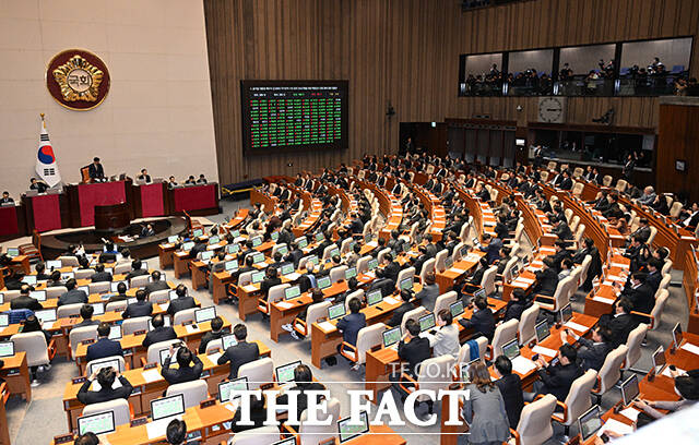 지난 12일 오후 국회에서 열린 제419회국회(임시회) 제2차 본회의에서 김건희 특검법이 가결됐다. /박헌우 기자