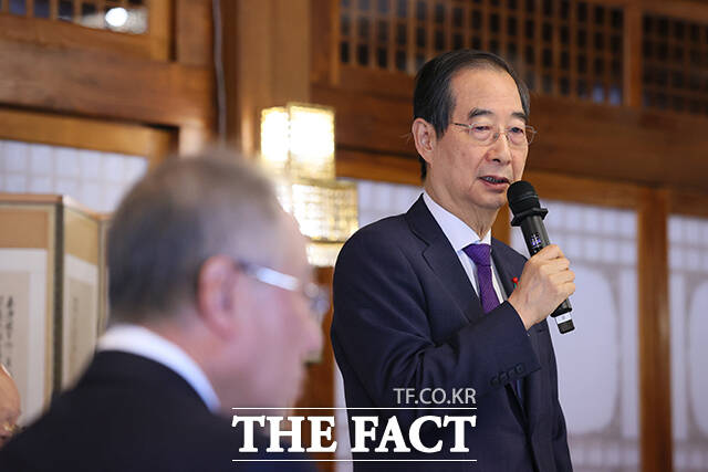 한덕수 대통령 권한대행 국무총리가 23일 서울 국무총리 서울공관에서 열린 경제단체 오찬 간담회에서 발언하고 있다. /국무총리실