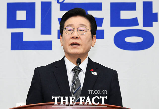 서둘러 탄핵을 추진한다는 인상을 주기보단 숨 고르기를 택한 셈인데 전문가들은 민주당이 한 권한대행에 대한 전체적 전략을 잘못 설정했다고 평가했다. /배정한 기자