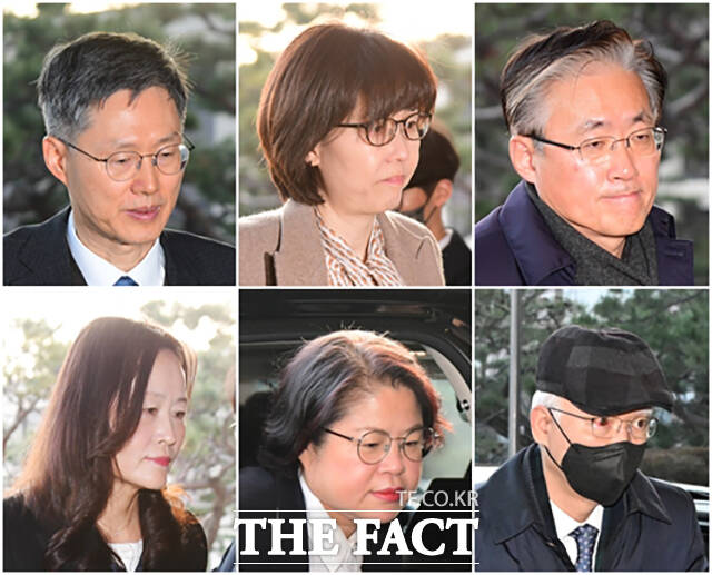 문형배 헌법재판소장과 이미선, 김형두, 정형식, 김복형, 정정미 헌법재판관(왼쪽 위부터 시계방향)이 26일 오전 서울 종로구 헌법재판소로 출근하고 있다. /장윤석 기자